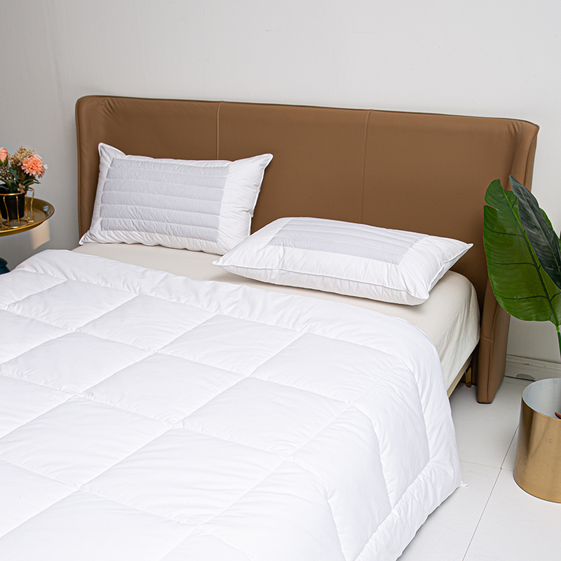 100 % Baumwolle, 300 g/m² Füllung, Sommerbettdecke, gesteppt, weißes Bettdeckenset, Herstellung 100 % Baumwolle, 300 g/m² Füllung, Sommerbettdecke, gesteppt, weißes Bettdeckenset, Herstellung