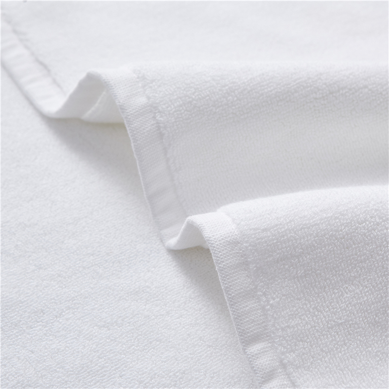 32S Schlichte weiße Badematte aus 100 % Baumwolle 32S Schlichte weiße Badematte aus 100 % Baumwolle