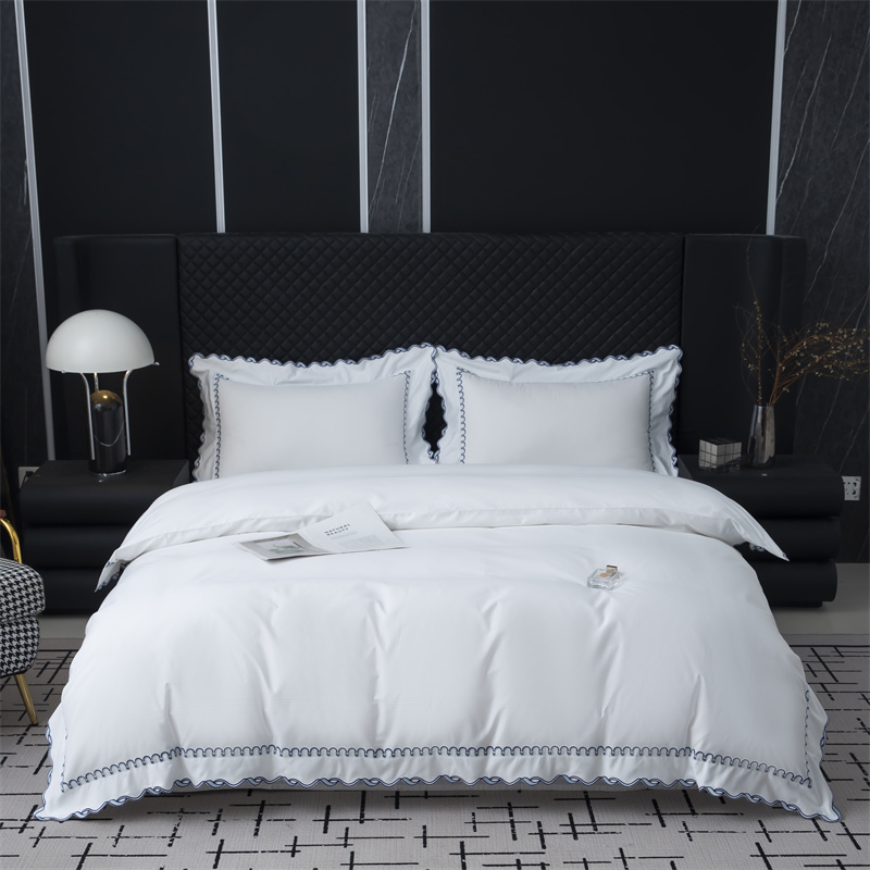 Bettwäsche-Set aus 350TC-Baumwollsatin mit exquisitem Stickerei-Schnitt-Design