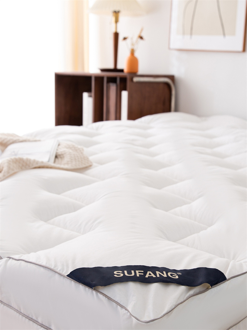 Queen-Size-Matratzenauflage mit Mikrofaserfüllung, 5 cm, 7 cm, 10 cm Höhe Queen-Size-Matratzenauflage mit Mikrofaserfüllung, 5 cm, 7 cm, 10 cm Höhe