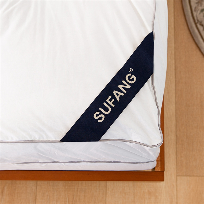 Queen-Size-Matratzenauflage mit Mikrofaserfüllung, 5 cm, 7 cm, 10 cm Höhe Queen-Size-Matratzenauflage mit Mikrofaserfüllung, 5 cm, 7 cm, 10 cm Höhe