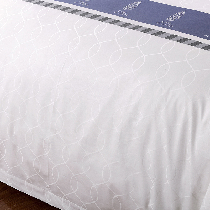 Garngefärbtes, individuelles Logo-Bettwäscheset aus 100 % Baumwolle Garngefärbtes, individuelles Logo-Bettwäscheset aus 100 % Baumwolle